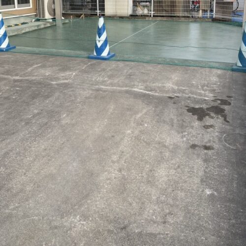 コンクリート周りネット養生です。 コンクリート周りネット養生です。