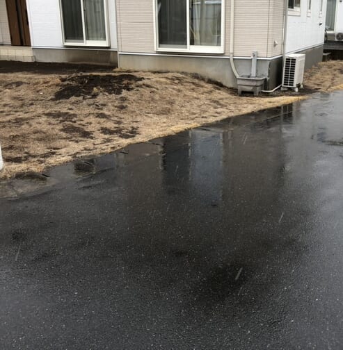 本日は工事着工前のご近隣へのご挨拶にお伺いさせて頂きました。お待たせ致しました外構改修工事着工となります。