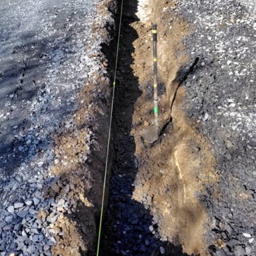 本日着工となります。ブロックベース部分の掘削です。