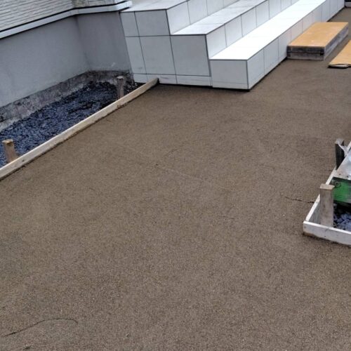 インターロッキング下地砂の転圧です。