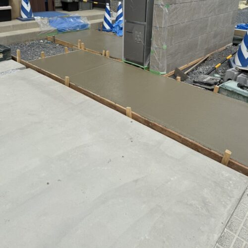 アプローチのコンサート打設になります。