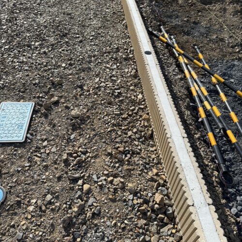 境界フェンスのコア穴あけです。