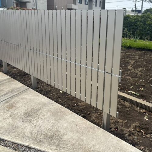 フェンス工事完了となります。