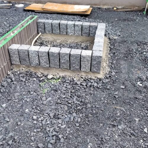 グラニート積みです。