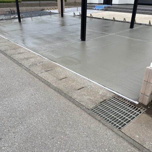 コンクリート打設状況です。