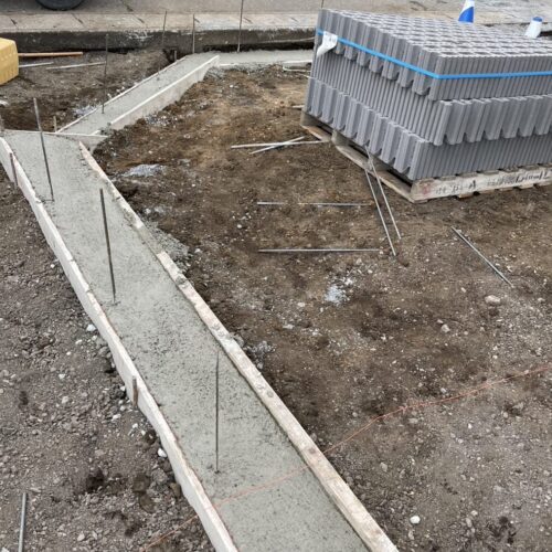 ブロックベースコンクリートの打設となります。