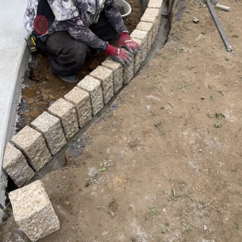 花壇グラニート施工状況です。