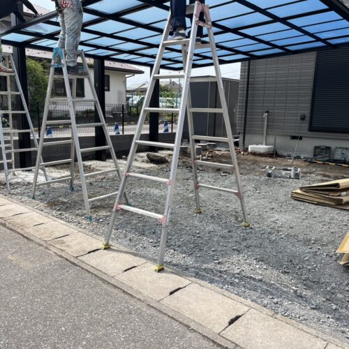カーポート組立です。