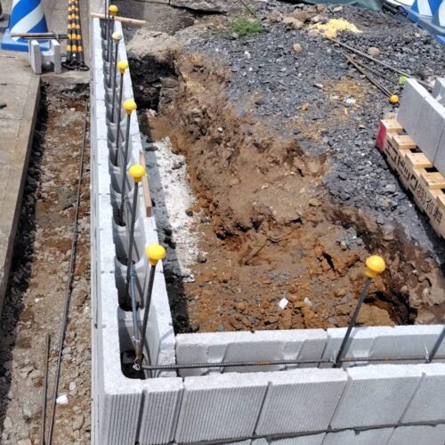 型枠ブロックの横筋です 型枠ブロックの横筋です