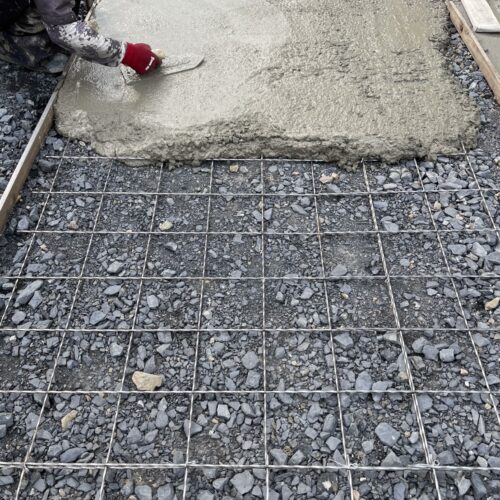 アプローチ平板下地コンクリートです。