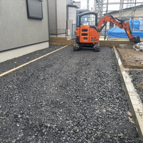 昨日は台風の接近となり雨の為に工事作業は休工となりました。