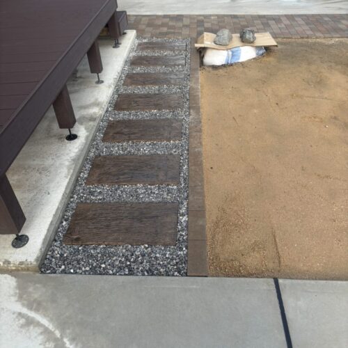 平板敷きです。