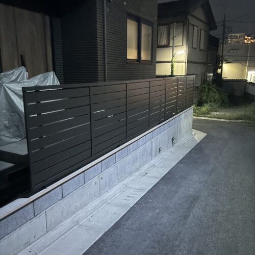 境界ブロックフェンスの設置となります。