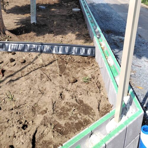 埋め戻し作業です。