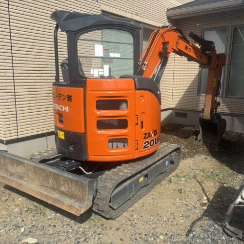 中庭部分の掘削作業開始です。 中庭部分の掘削作業開始です。