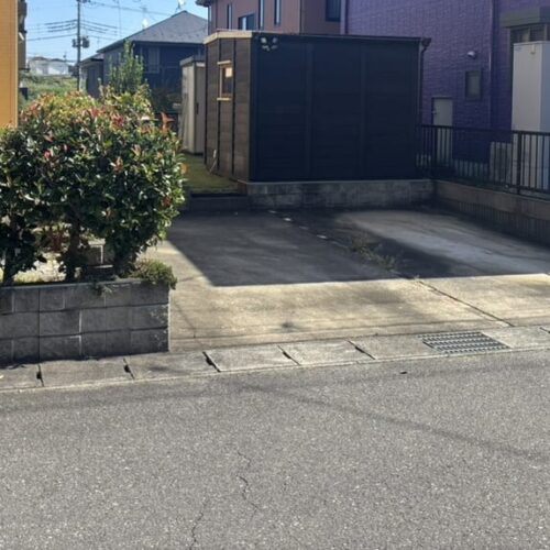 本日は工事着工前のご近隣へのご挨拶にお伺いさせて頂きました。お待たせ致しました駐車場増設工事着工となります。