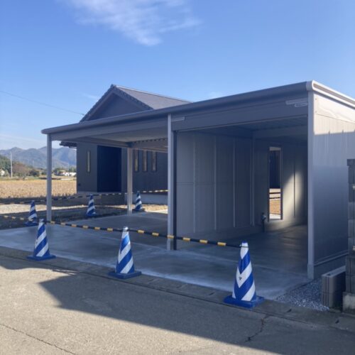 スロープコンクリートの打設です