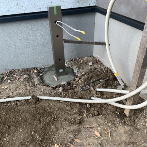 トランス配線の支柱立てです。