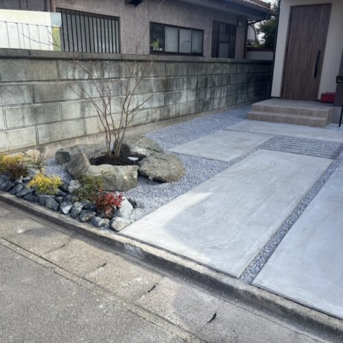 駐車場のコンクリートの養生もすべて終わりまして工事完了となります。ありがとうございました。