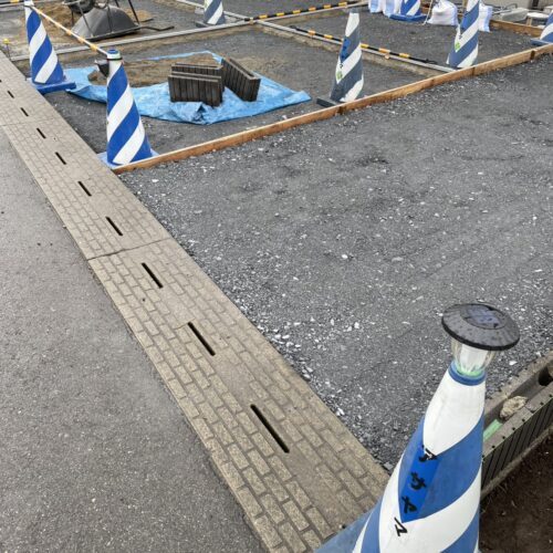 本日は雨のため工事はお休みとなります。