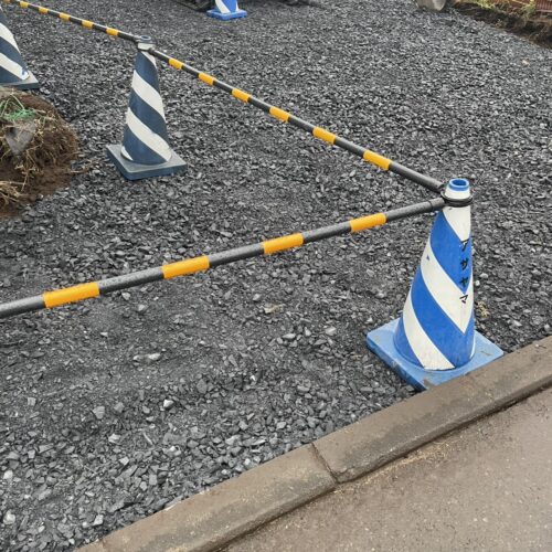 昨日は雨の為に工事作業は休工となりました。