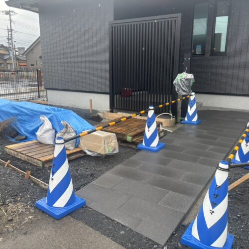 本日は雨の為に工事作業は休工となります。