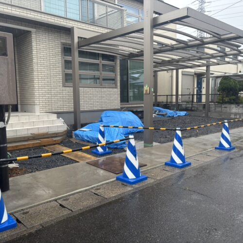 本日は雨の為に工事作業は休工となります。