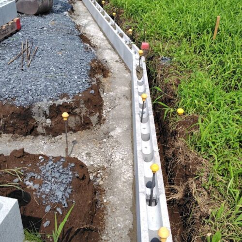 ブロック積みです