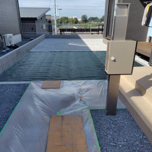 機能門柱へのポストの取付け設置となります