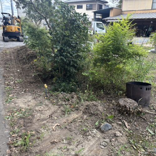 道路側のブロック部分の掘削作業となります
